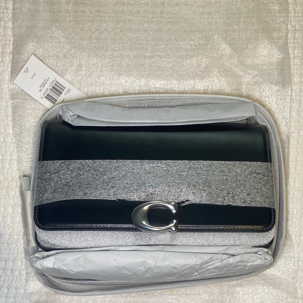 NWT Coach Bandit Black Leather shoulder bag. Silver Hardware🖤